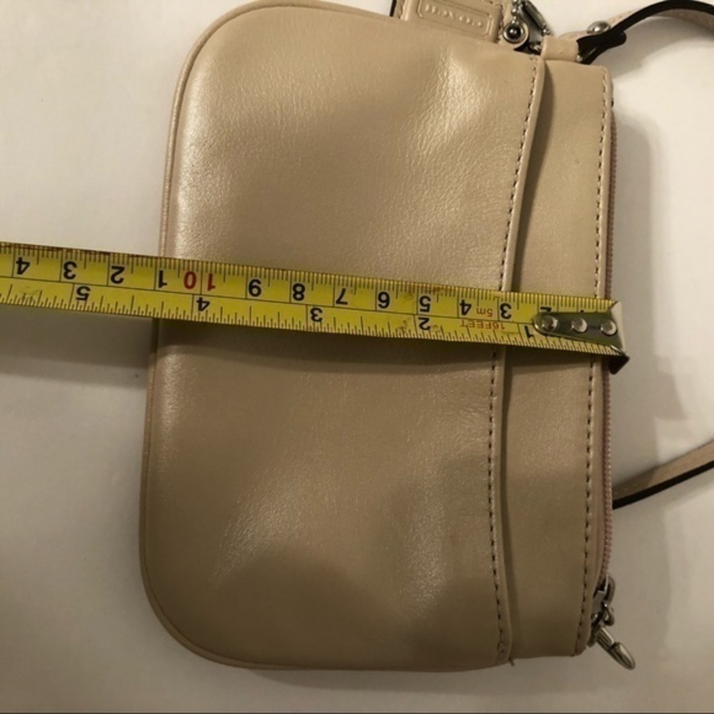 👛 COACH 👛 pearl leather wristlet - Picture 7 of 7